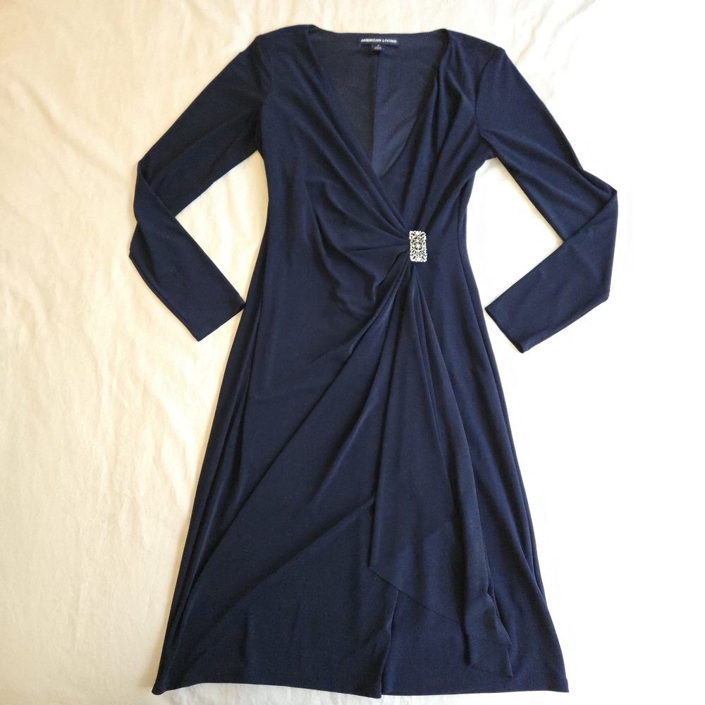 American Living Navy Blue Long Sleeve Vneck Cocktail Dress Crystal Brooch MI3